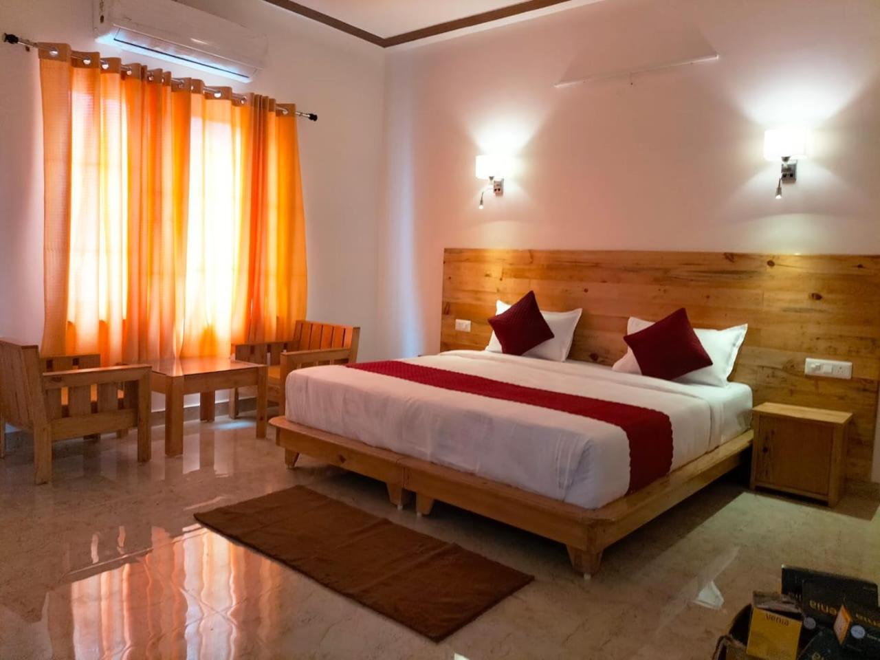 Вілла Panchakarma Retreat - Earth Roots Ayurveda Рішикеш Екстер'єр фото